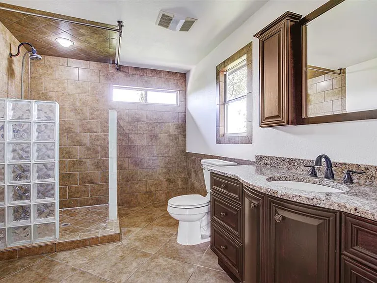 16803 Bailey Jean Dr — Photo 22