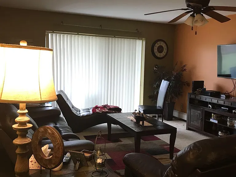 1331 S Finley Rd — Photo 4