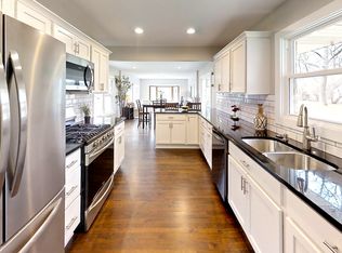 W227N5945 Lynwood Dr, Lisbon, WI 53089