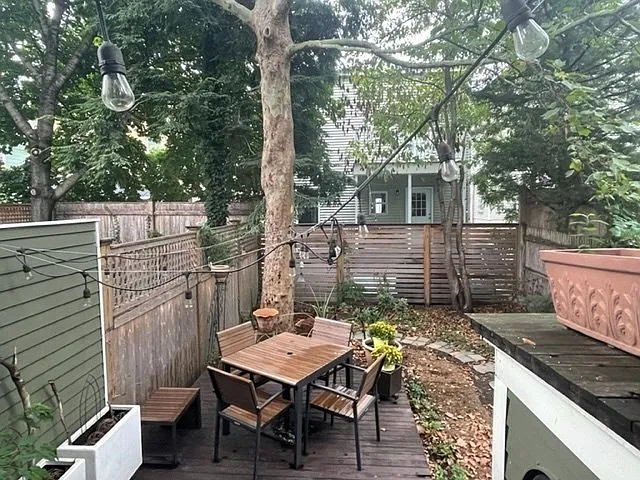105 Pleasant St #105 — Photo 2