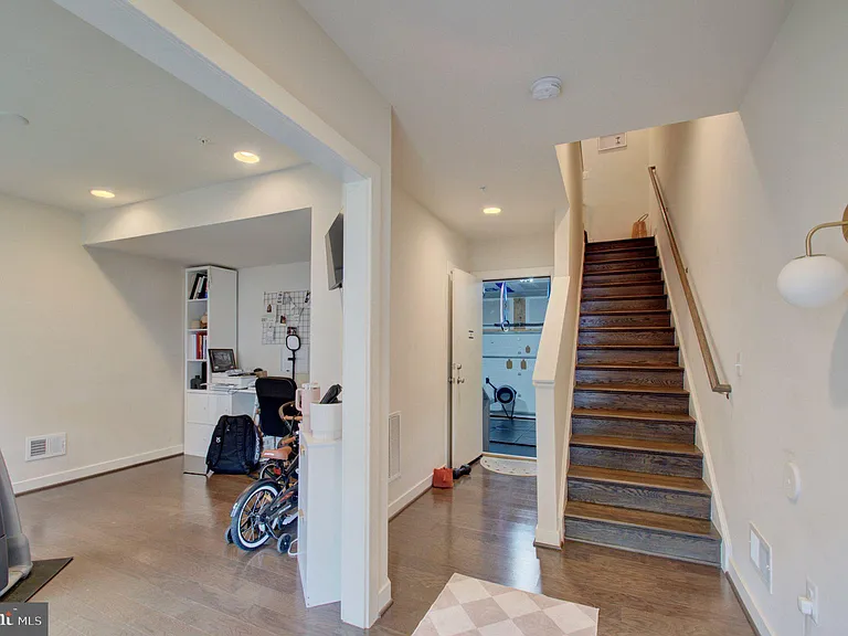 8078 Tribeca St — Photo 5