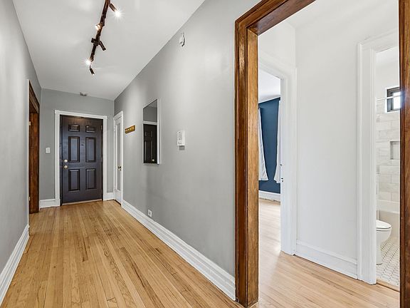 2nd image of 5459 S Ingleside Ave APT 3S