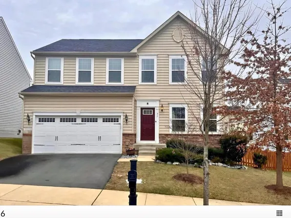 37 Eisentown Dr, Lovettsville, VA 20180