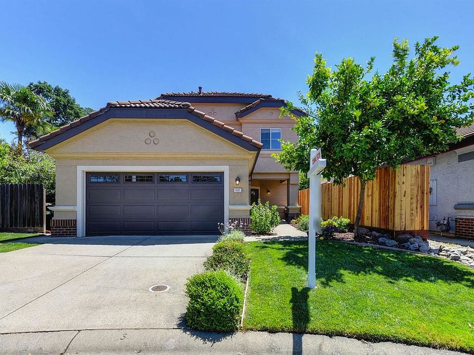 1st image of 902 Parnell Ct
