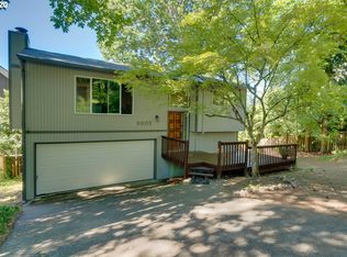 9005 SW Terwilliger Blvd, Portland, OR 97219