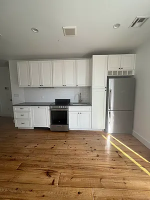 Rented by Hagstrom Management Inc | media 116