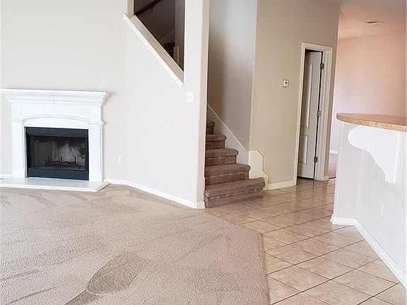 5th image of 281 Bloomsbury Dr