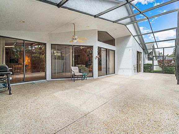 3rd image of 11469 Victoria Cir
