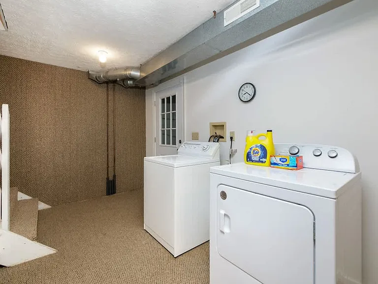 Laundry Room Cabinet