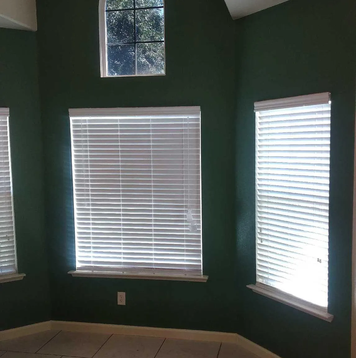 3 bed, 1703 sqft, $2,495 — Photo 4