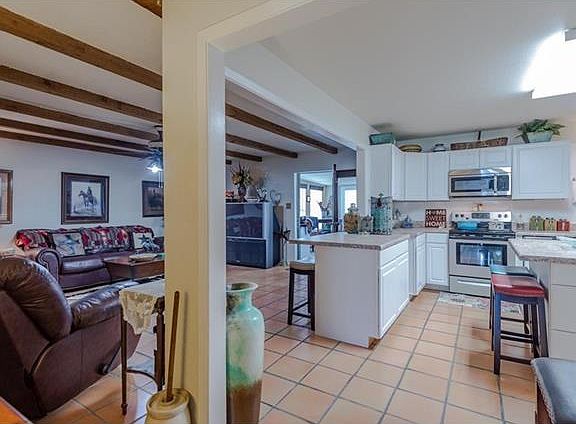 5th image of 1019 Holmes Dr