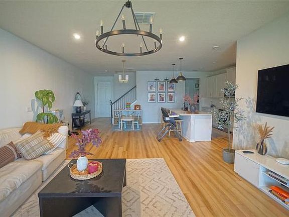 4th image of 19427 Blue Pond Dr