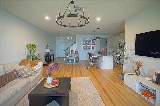 19427 Blue Pond Dr — Photo 4