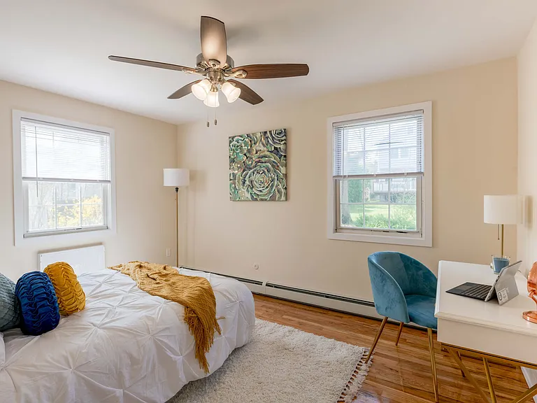 Jackson House Apartments — Photo 10