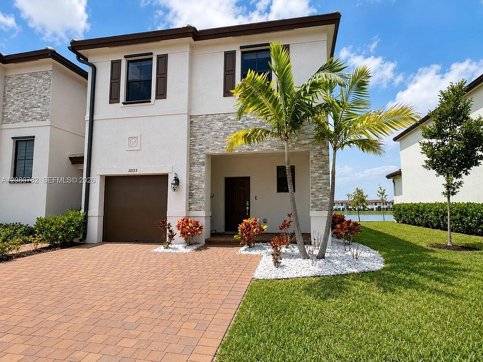 1st image of 10153 SW 231st Ln