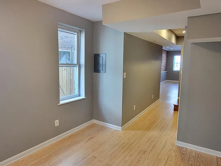 926 S Hanover St — Photo 6