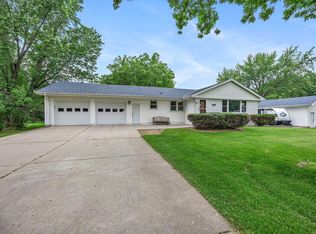 3945 8th Ave, Anoka, MN 55303