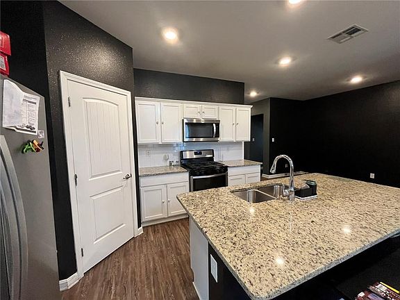 5th image of 5226 Summer Pecan Rd