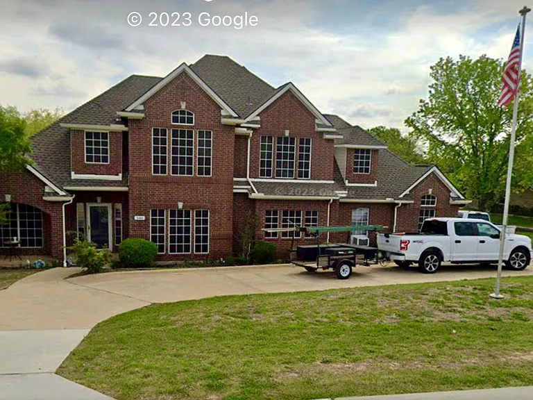 540 Highridge Dr — Photo 2