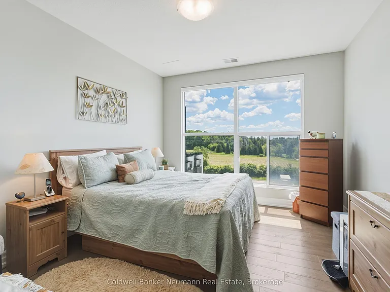 1880 Gordon St S #402 — Photo 28