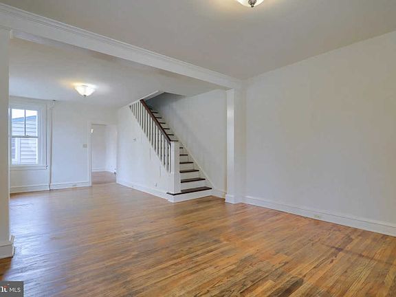 5th image of 111 S 8th St