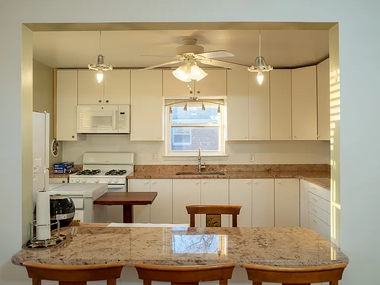 300 E Homestead Ave #2B — Photo 6