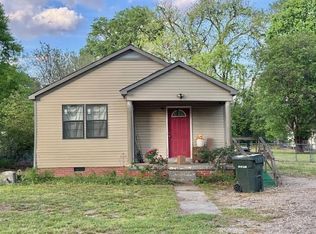 102 Burdette St, Leland, MS 38756