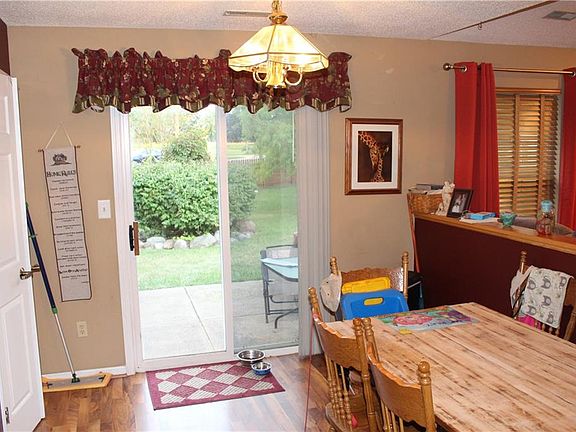 3rd image of 8441 Crosser Dr