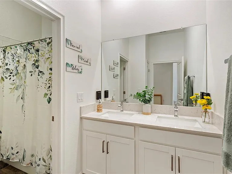 8692 Little Bluestem Dr — Photo 20