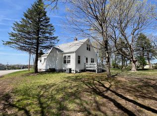 1208 E Oak St, Mahomet, IL 61853