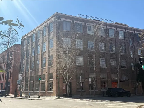 402 Julia St APT 401, New Orleans, LA 70130