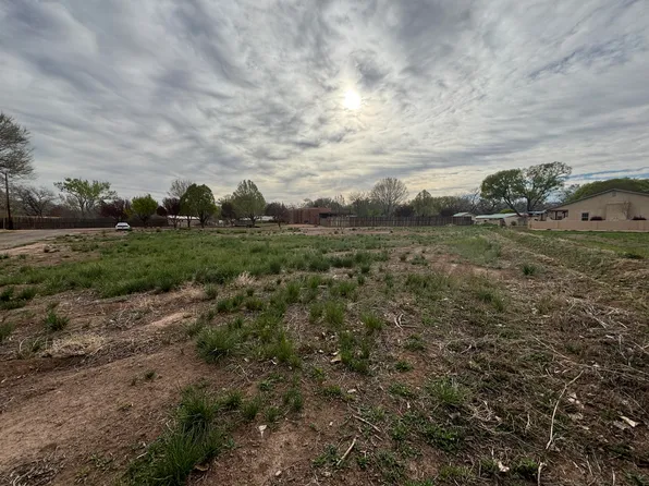 Calle De Wences, Laguna, NM 87026