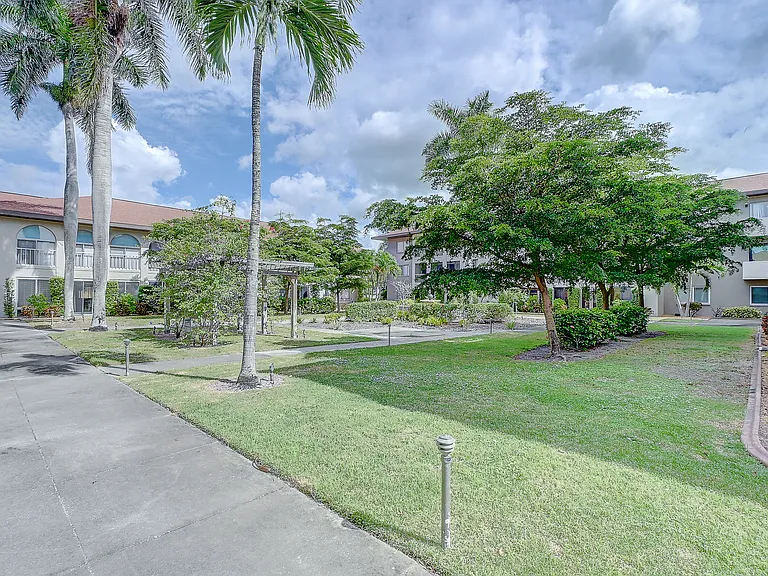 6104 Whiskey Creek Dr #101 — Photo 29