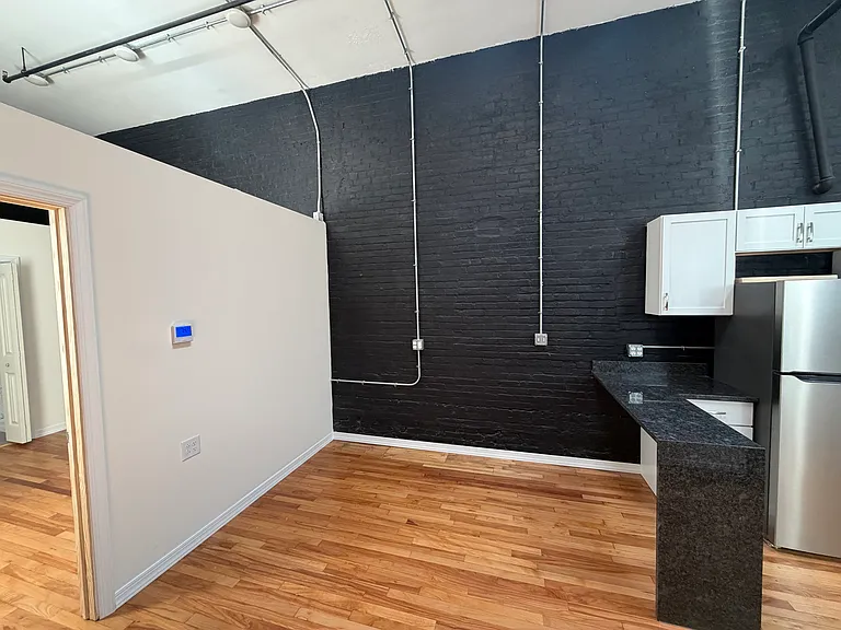 118 Bleecker St #4 — Photo 2