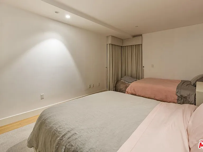 10777 Wilshire Blvd #205 — Photo 24