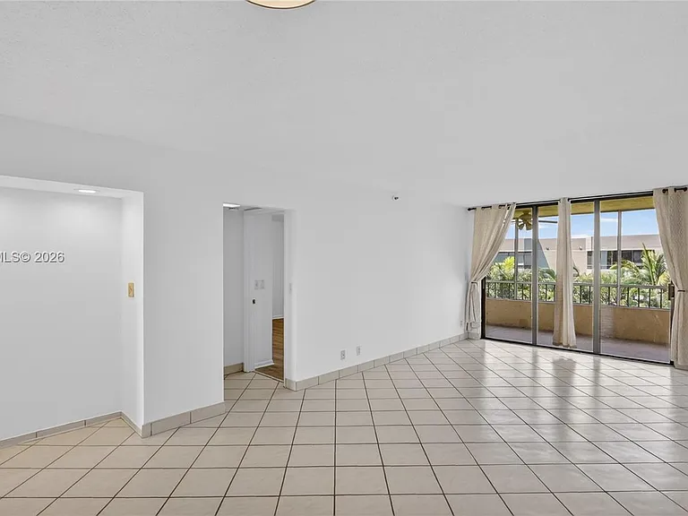 1850 Homewood Blvd #5010 — Photo 10