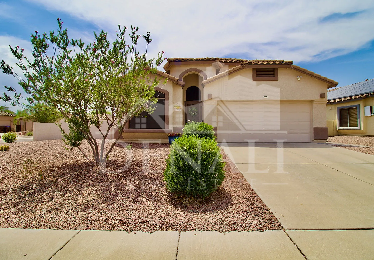 4 bed, 2.0 bath, 1812 sqft, $1,995 — Photo 1