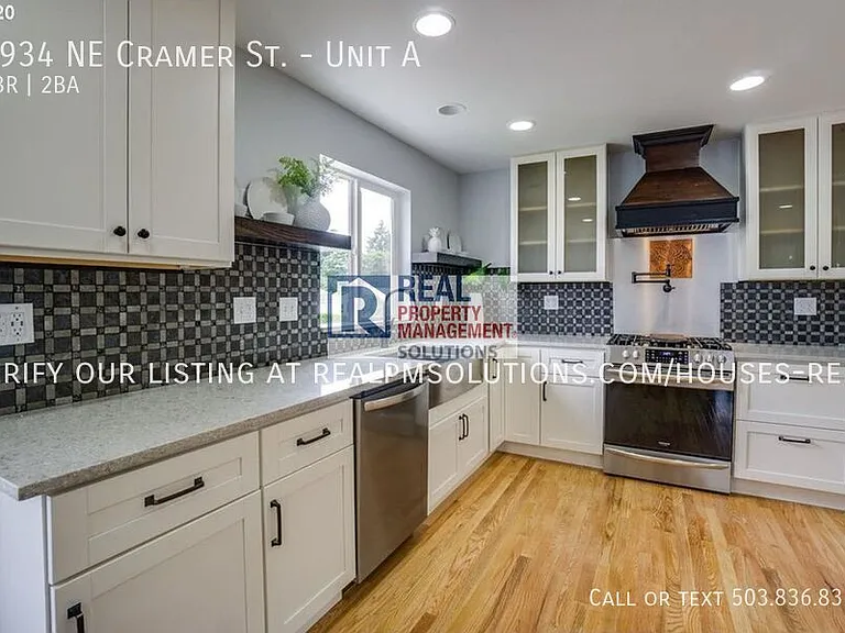 1934 NE Cramer St #A — Photo 7