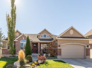 3133 W Desert Rose Dr, Riverton, UT 84065