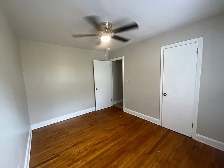 2106A Elvira St — Photo 3