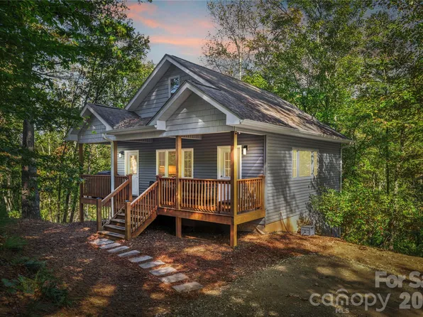 5 Goodman Rd, Asheville, NC 28804