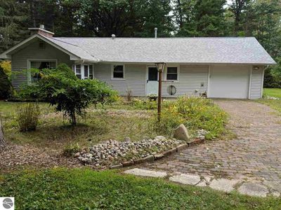 605 Pine St, Tawas City, MI, 48763