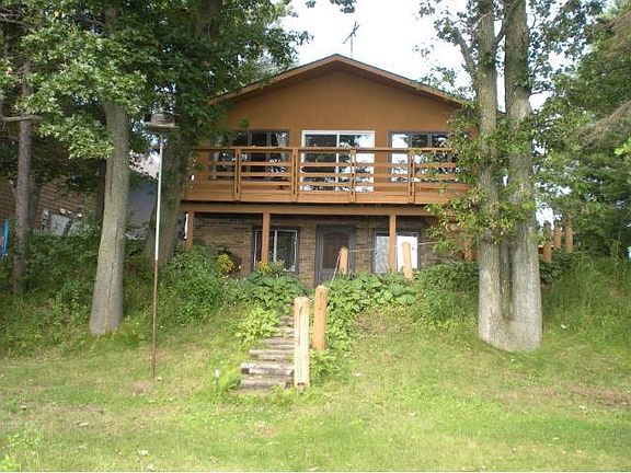 2nd image of 1327A Shady Grove Shrs