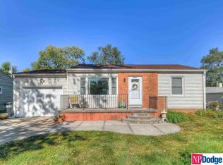 8532 Charles St, Omaha, NE 68114