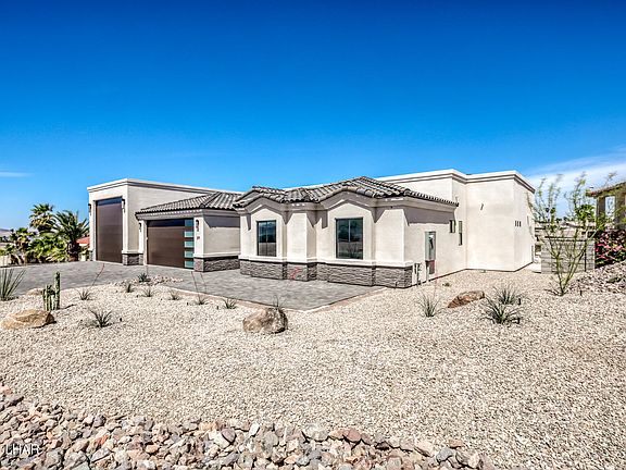 3rd image of 371 Cypress Dr