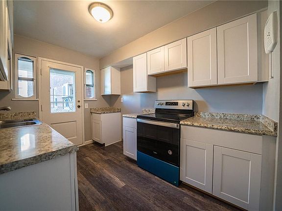 3rd image of 13800 Shaker Blvd APT 406