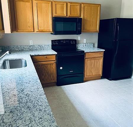 2nd image of 2474 SE Perugia St