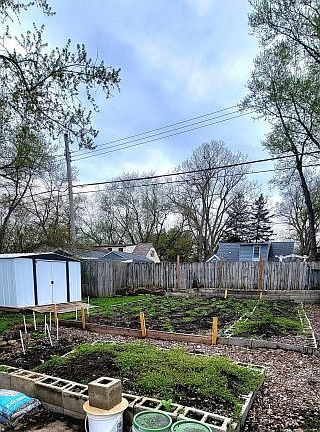 4th image of 413 Brynford Ave