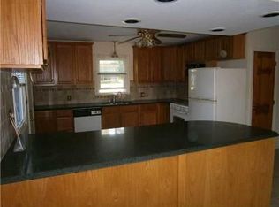 25 Spindrift Dr, Saunderstown, RI 02874