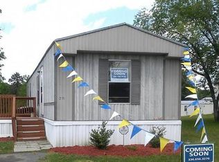 211 Hickory Ct, Browns Summit, NC 27214